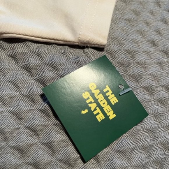 GARDEN STATE UNIVERSITY T-SHIRT - SIZE M - Picture 2 of 6